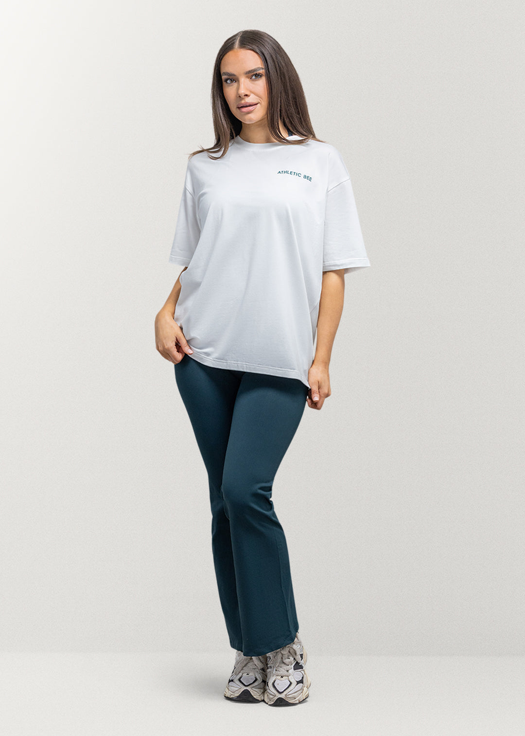 Alltagstaugliches, sportliches Oversize-T-Shirt in Weiß