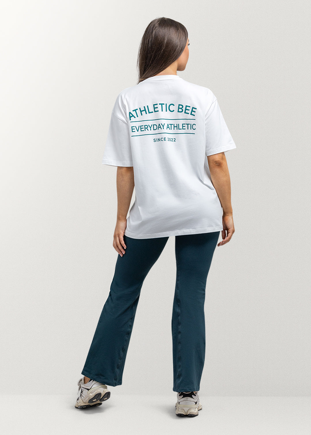 Alltagstaugliches, sportliches Oversize-T-Shirt in Weiß