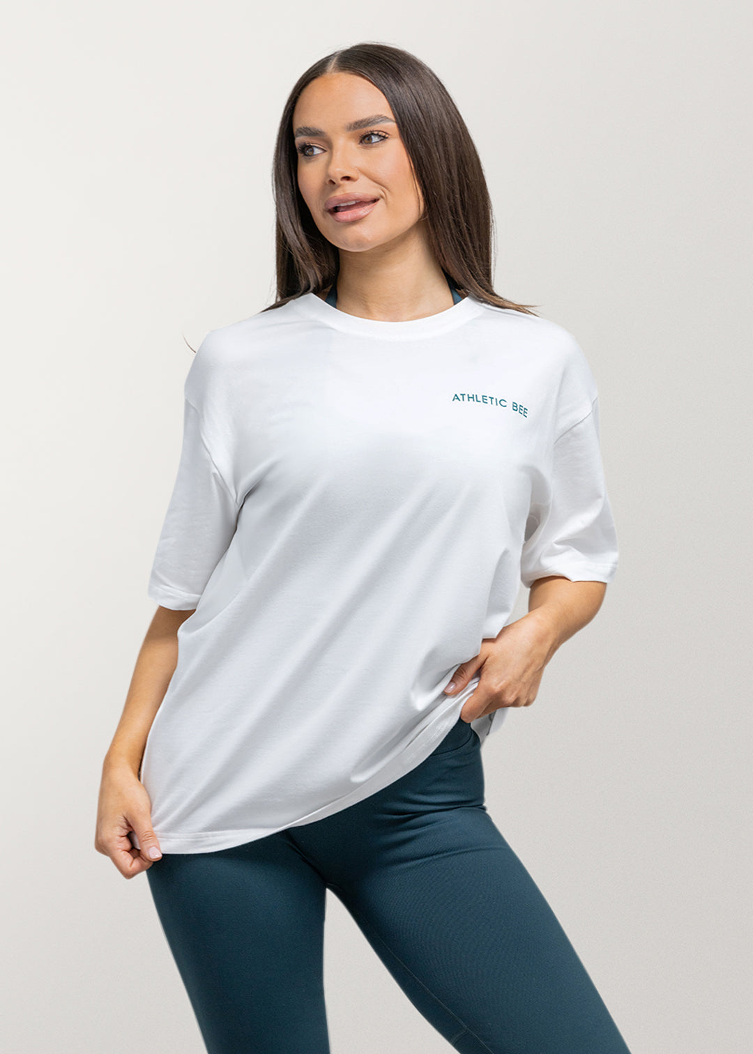 Alltagstaugliches, sportliches Oversize-T-Shirt in Weiß