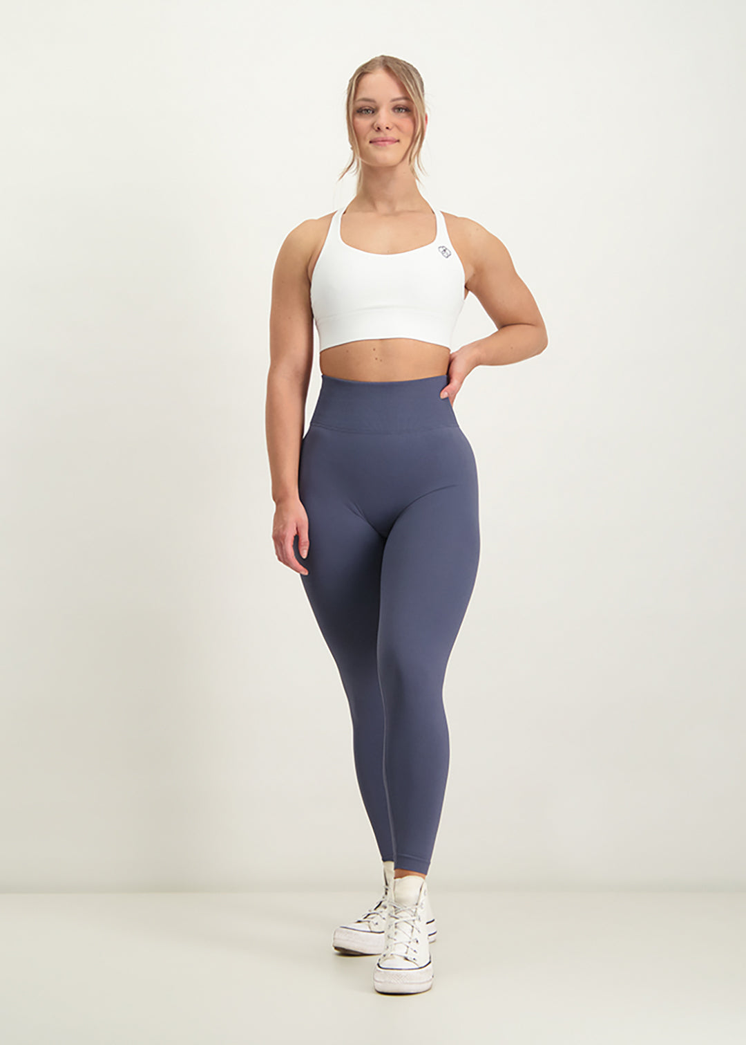 Fusion - Nahtlose Scrunch-Leggings in Mondblau